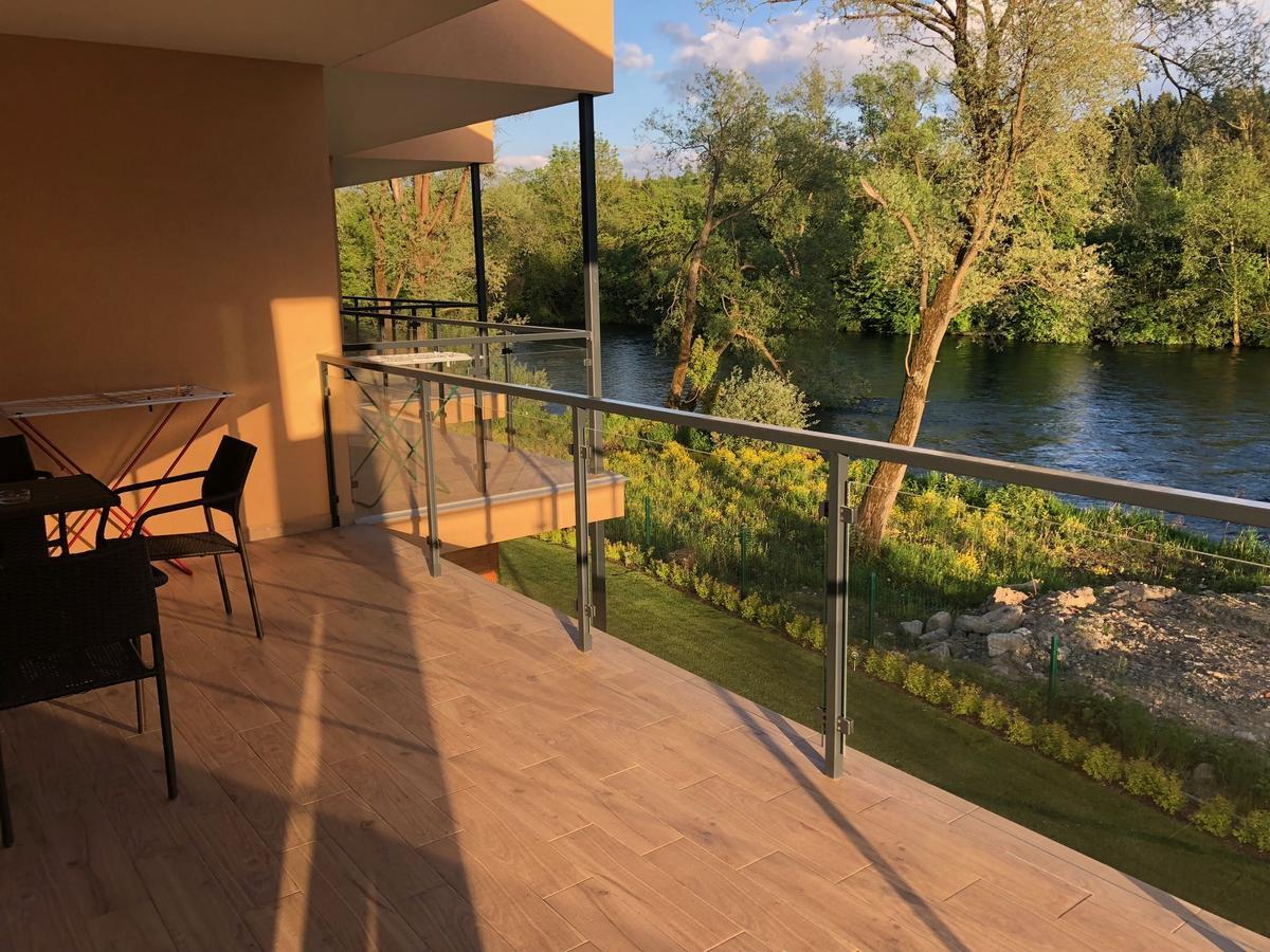 Apartmanovy Dom Krivan Bešeňová Exteriör bild